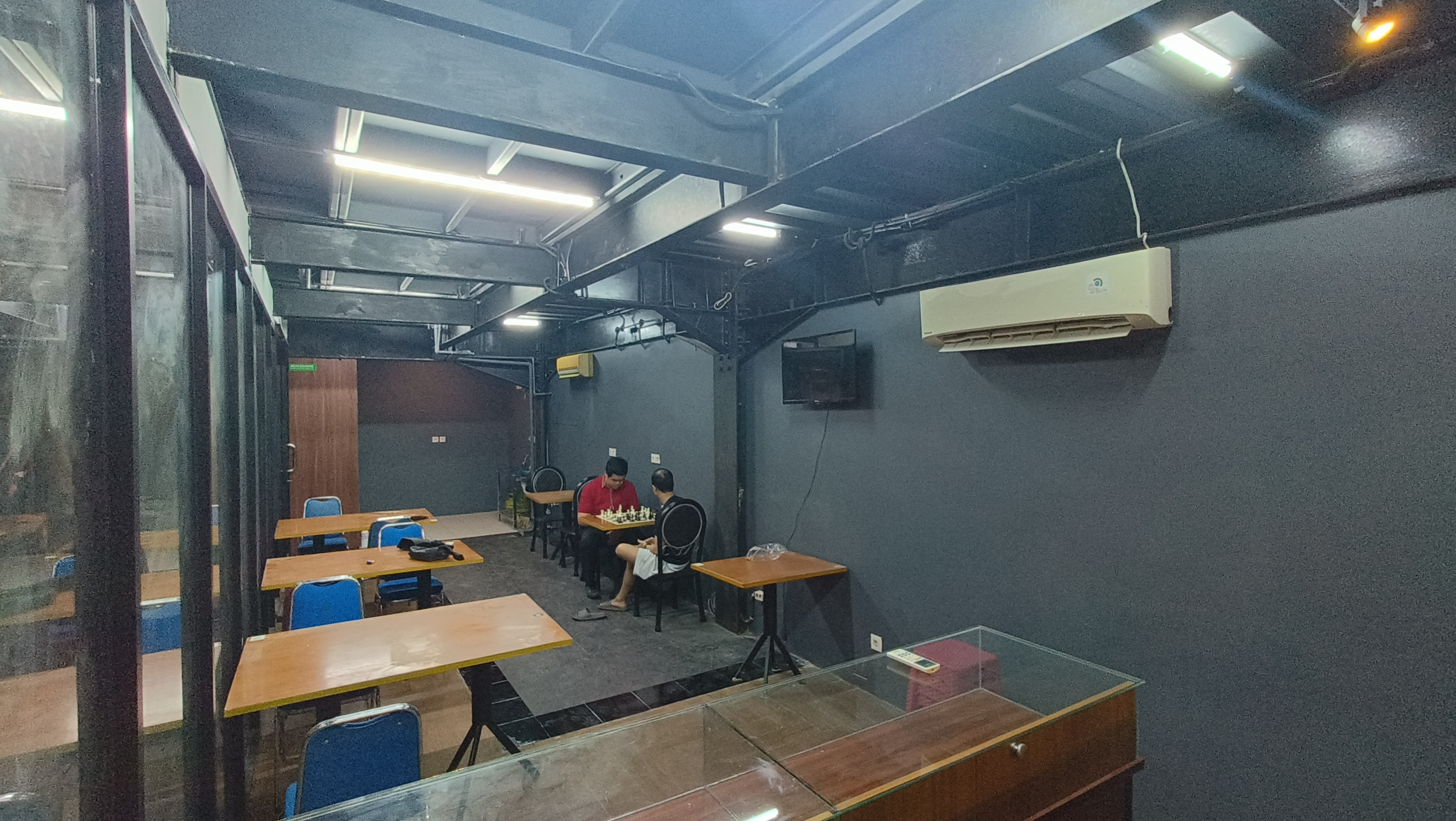 shop image